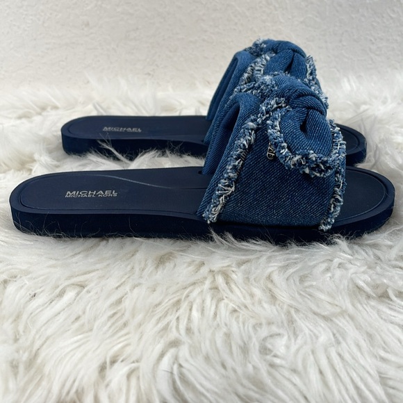 MICHAEL MICHAEL KORS Betsy Frayed Denim Bow Blue Slide Sandals Size 8 NEW - Picture 8 of 14